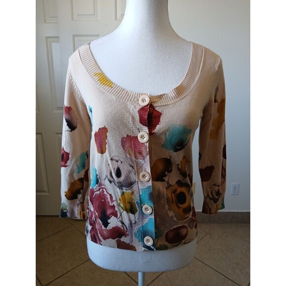 Womens Joseph A Beige Floral Cardigan Size Small Button 3/4 Sleeve Round Neck - Picture 1 of 13